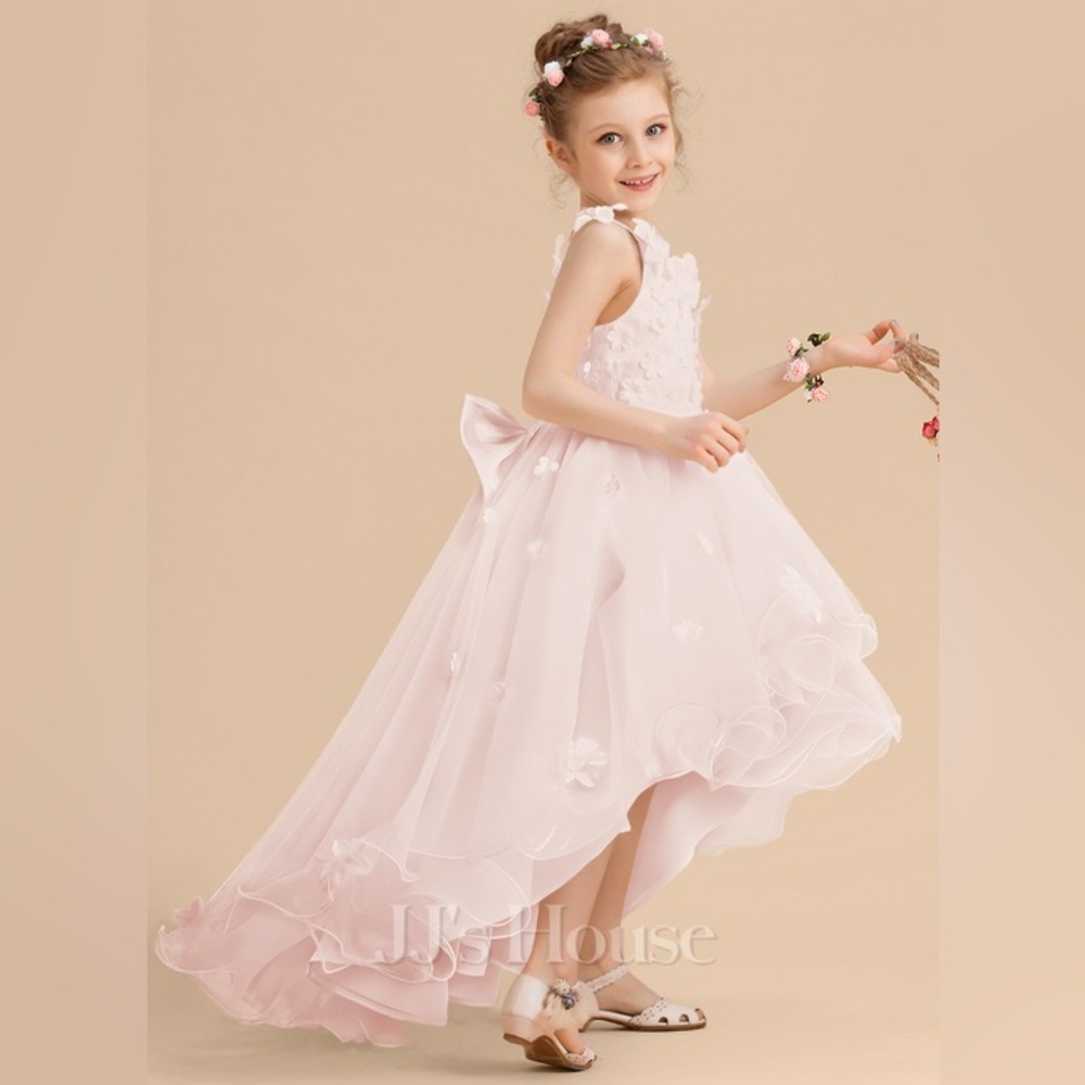 JJ's House Ball-Gown/Princess V-Neck Asymmetrical Tulle Flower Girl Dress w/ Bow